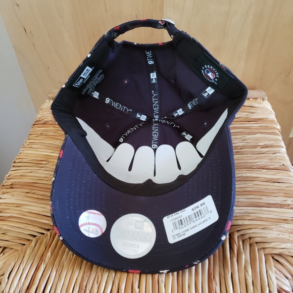 Atlanta Braves Floral Baseball Hat NEW! - Picture 9 of 15